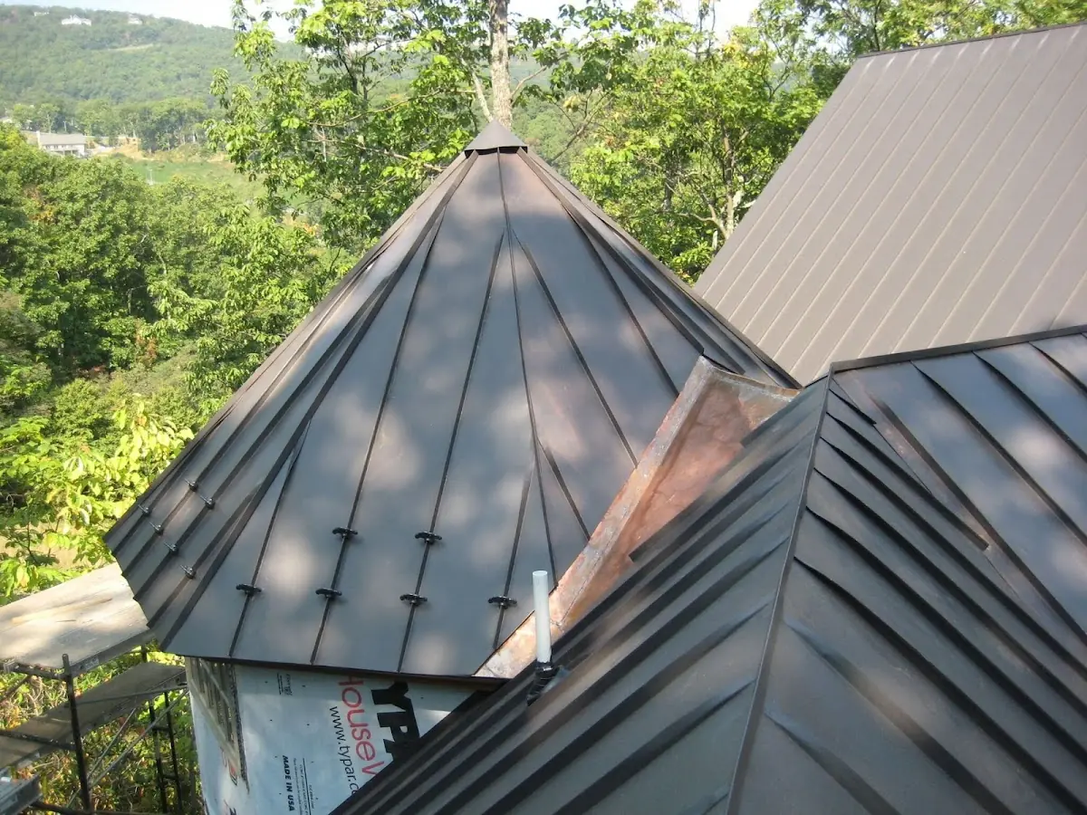 Professional Shingle Replacement & Repair by Craftsman Roofing in Huntington
